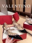 Valentino - Rockstud Leather Pumps