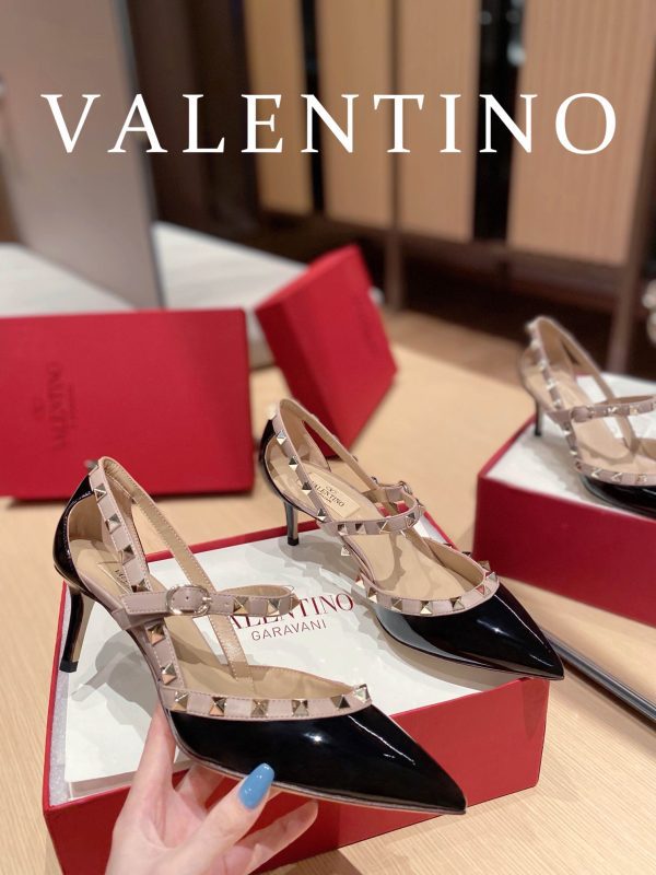 Valentino - Rockstud Leather Pumps