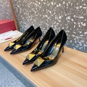 Valentino - One Stud Patent-Leather Pumps