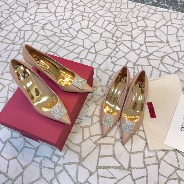 Valentino - One Stud Patent-Leather Pumps