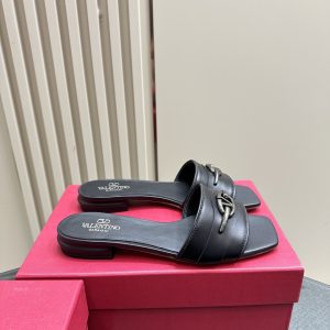 Valentino - Vlogo-Plaque Slip-On Sandals