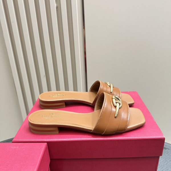 Valentino - Vlogo-Plaque Slip-On Sandals