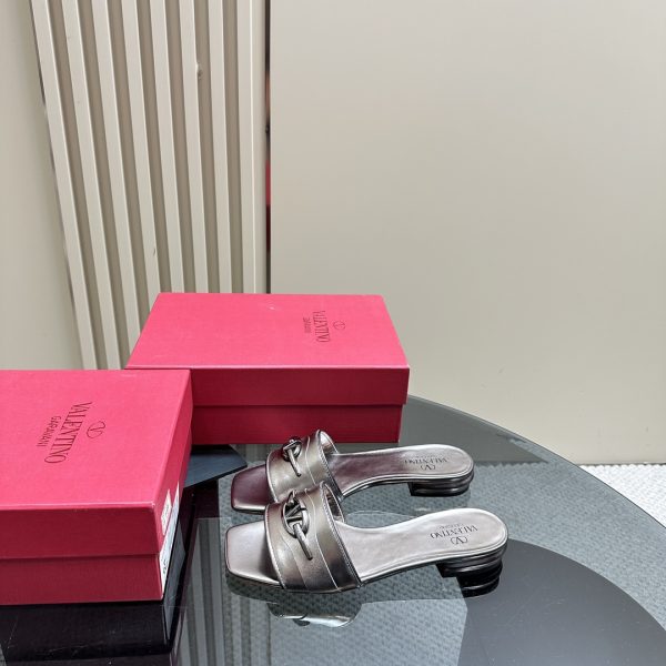 Valentino - Vlogo-Plaque Slip-On Sandals