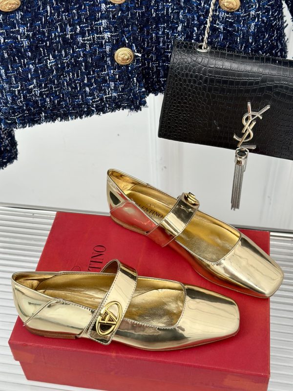 Valentino - Vlogo Locker Mary-Jane Ballerina in Mirrored Calfskin