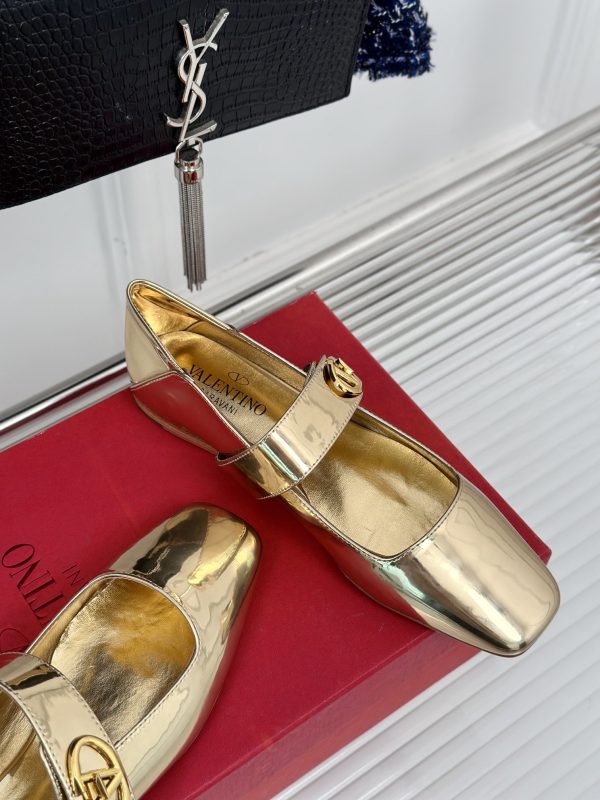 Valentino - Vlogo Locker Mary-Jane Ballerina in Mirrored Calfskin