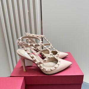 Valentino - Patent Rockstud Caged Pump