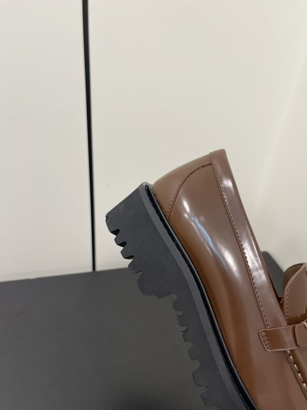 Valentino - Vlogo Signature Calfskin Loafer