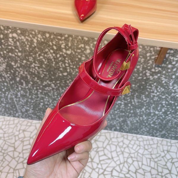 Valentino - Tiptoe Pumps