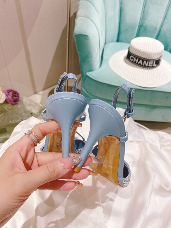 Valentino - Vlogo Signature Slingback Pumps