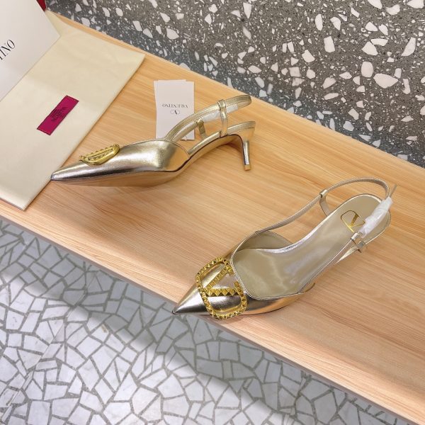 Valentino – Vlogo Signature Slingback Pumps