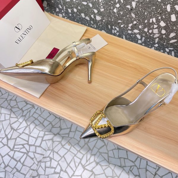 Valentino – Vlogo Signature Slingback Pumps