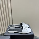 Versace - Medusa Buckle Leather Flat Sandals