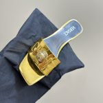 Versace - Medusa Buckle Leather Flat Sandals