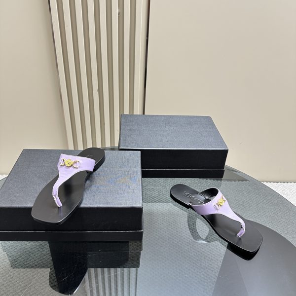 Versace - Medusa '95 Flat Sandals