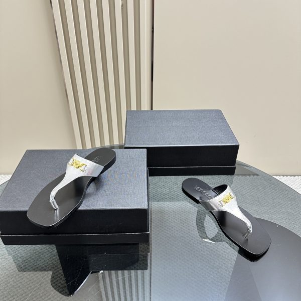 Versace - Medusa '95 Flat Sandals