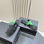 Versace - Medusa '95 Flat Sandals