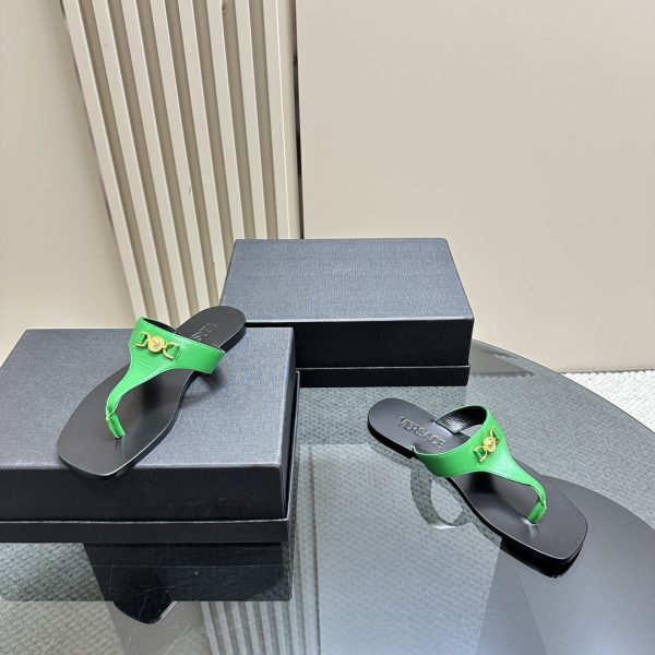 Versace - Medusa '95 Flat Sandals