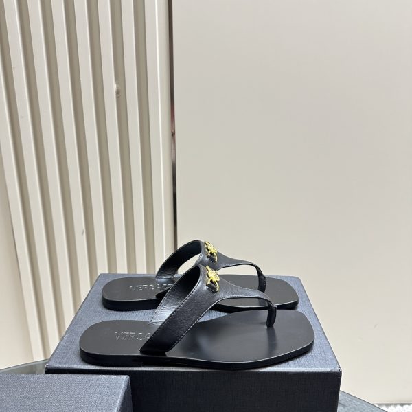 Versace - Medusa '95 Flat Sandals