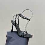 YSL - NOVA Sandals in Patent Leather