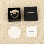 Chanel - Brooches