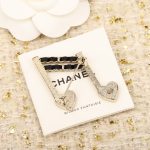 Chanel - Brooches