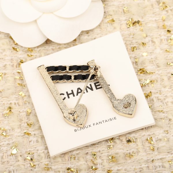 Chanel - Brooches