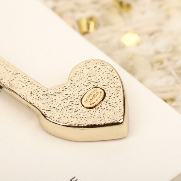 Chanel - Brooches
