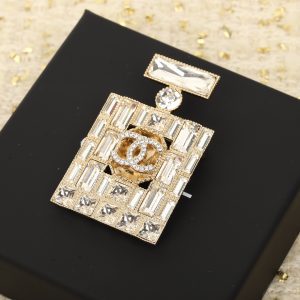 Chanel – Brooches