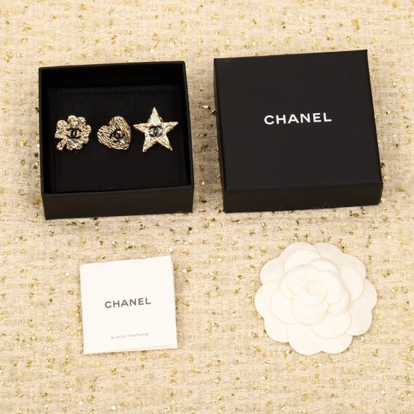 Chanel - Brooches