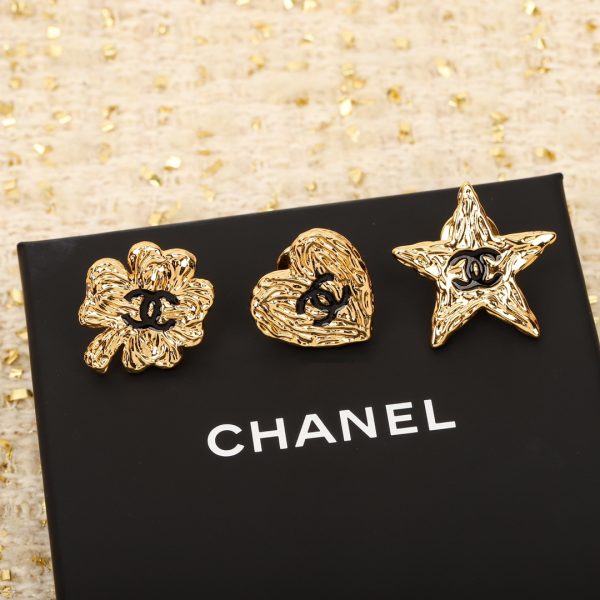 Chanel - Brooches