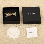 Chanel - Brooches
