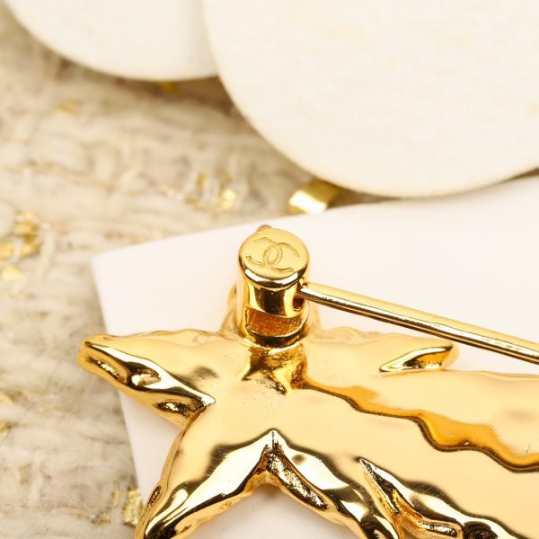 Chanel - Brooches