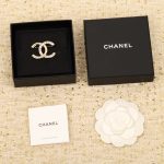 Chanel - Brooches