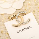 Chanel - Brooches