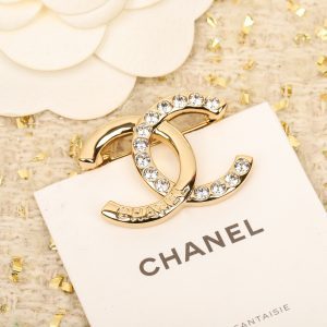Chanel - Brooches