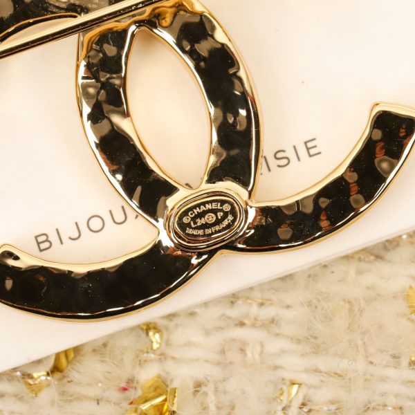 Chanel - Brooches