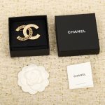 Chanel - Brooches