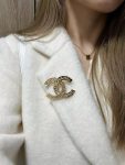 Chanel - Brooches