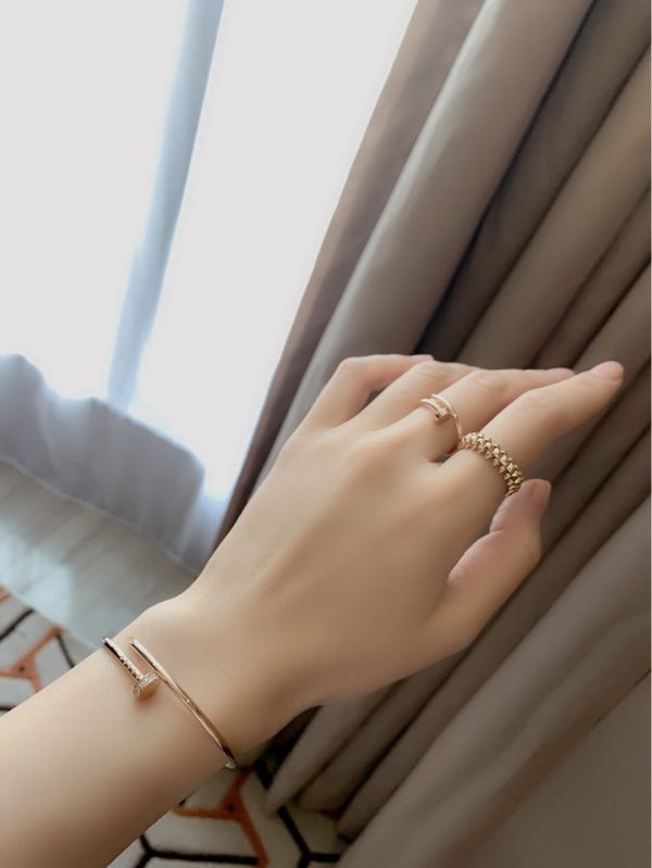 Cartier - Bracelets