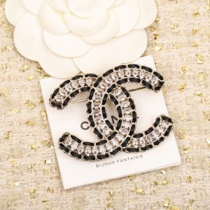 Chanel - Brooches
