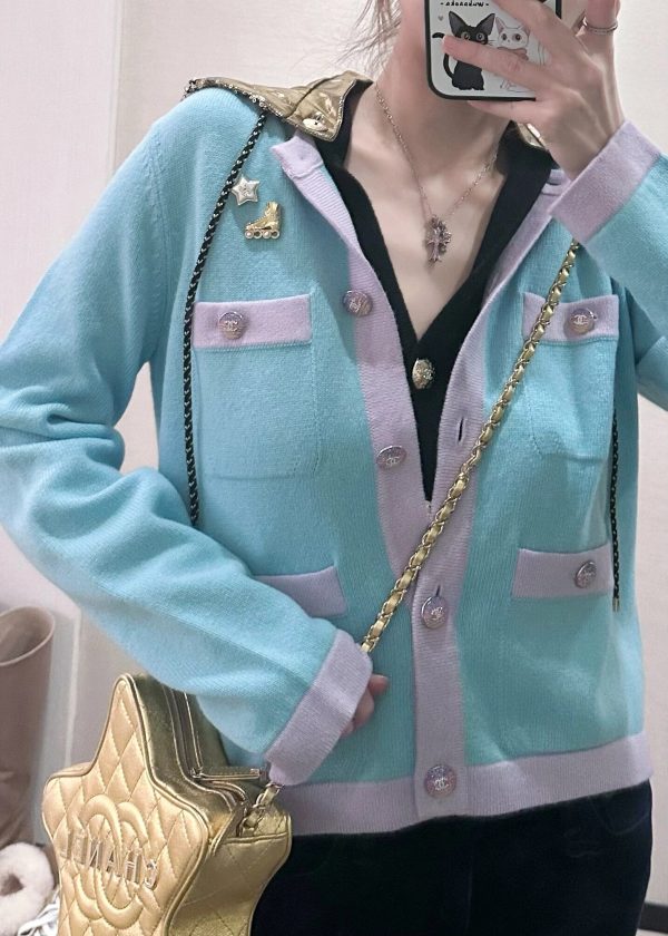 Chanel - Brooches