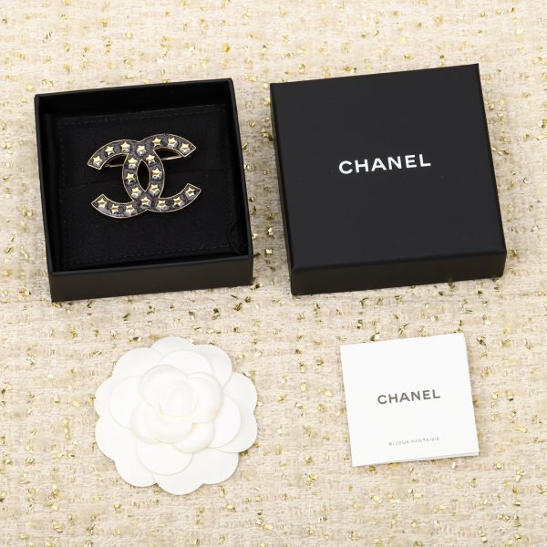 Chanel - Brooches
