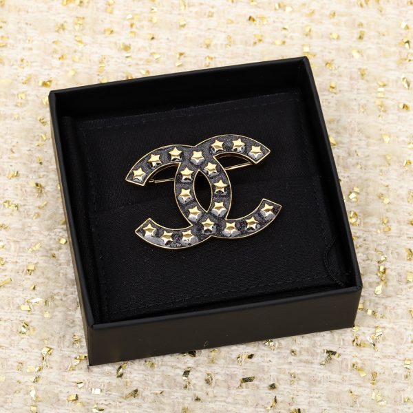 Chanel - Brooches