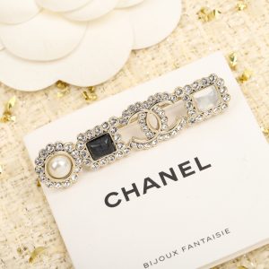 Chanel - Brooches