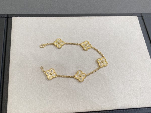 Van Cleef & Arpels - Bracelets