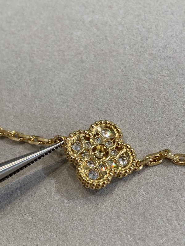 Van Cleef & Arpels - Bracelets