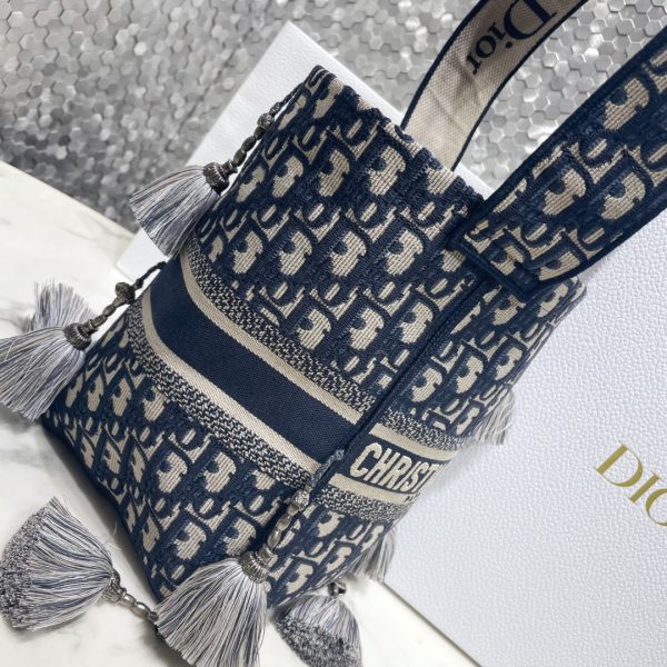 Dior - Paisley Embroidery D-Bucket Bag in Canvas