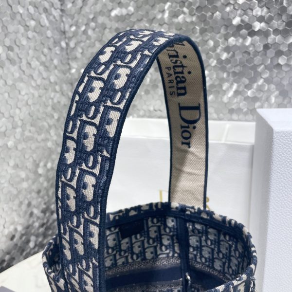Dior - Paisley Embroidery D-Bucket Bag in Canvas