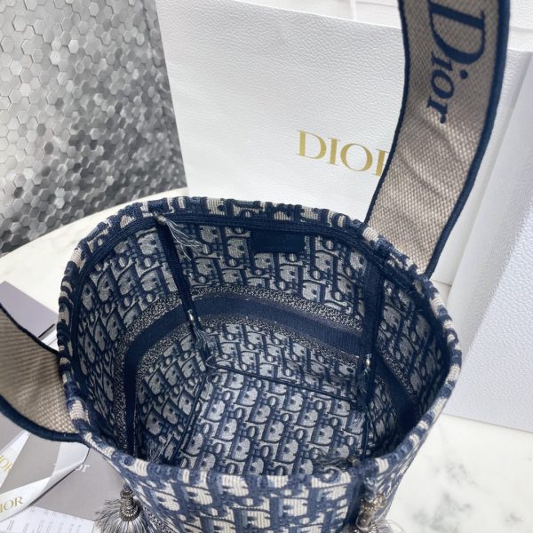 Dior - Paisley Embroidery D-Bucket Bag in Canvas