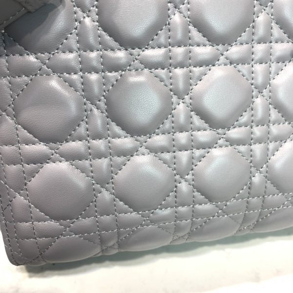Dior - Medium Lady Dior Bag